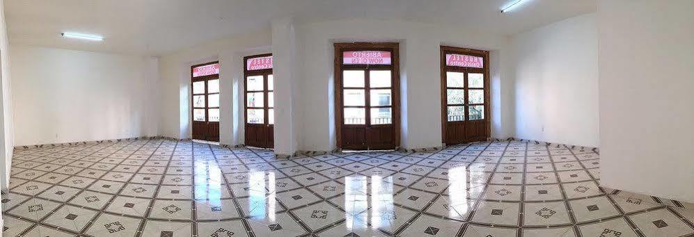 Oyo Hostel Oasis Centro Cerca Del Hospital Issste Hospital Jose Ma Morelos 멕시코 시 외부 사진