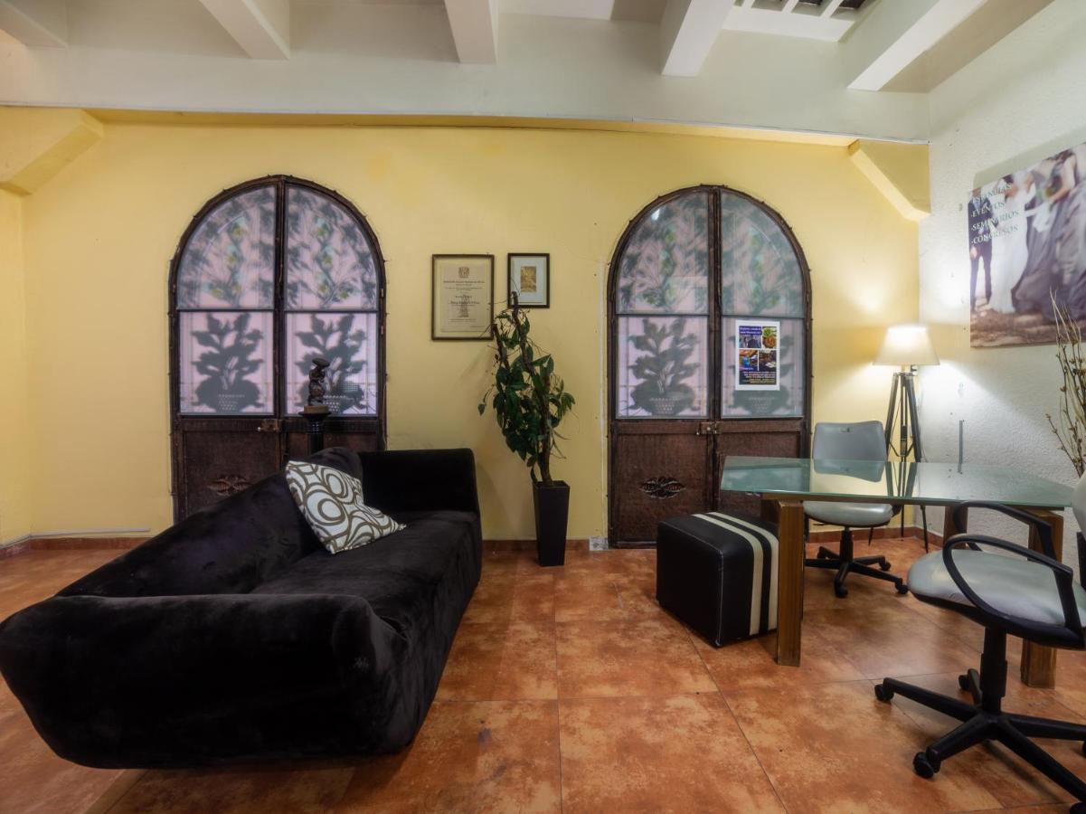 Oyo Hostel Oasis Centro Cerca Del Hospital Issste Hospital Jose Ma Morelos 멕시코 시 외부 사진