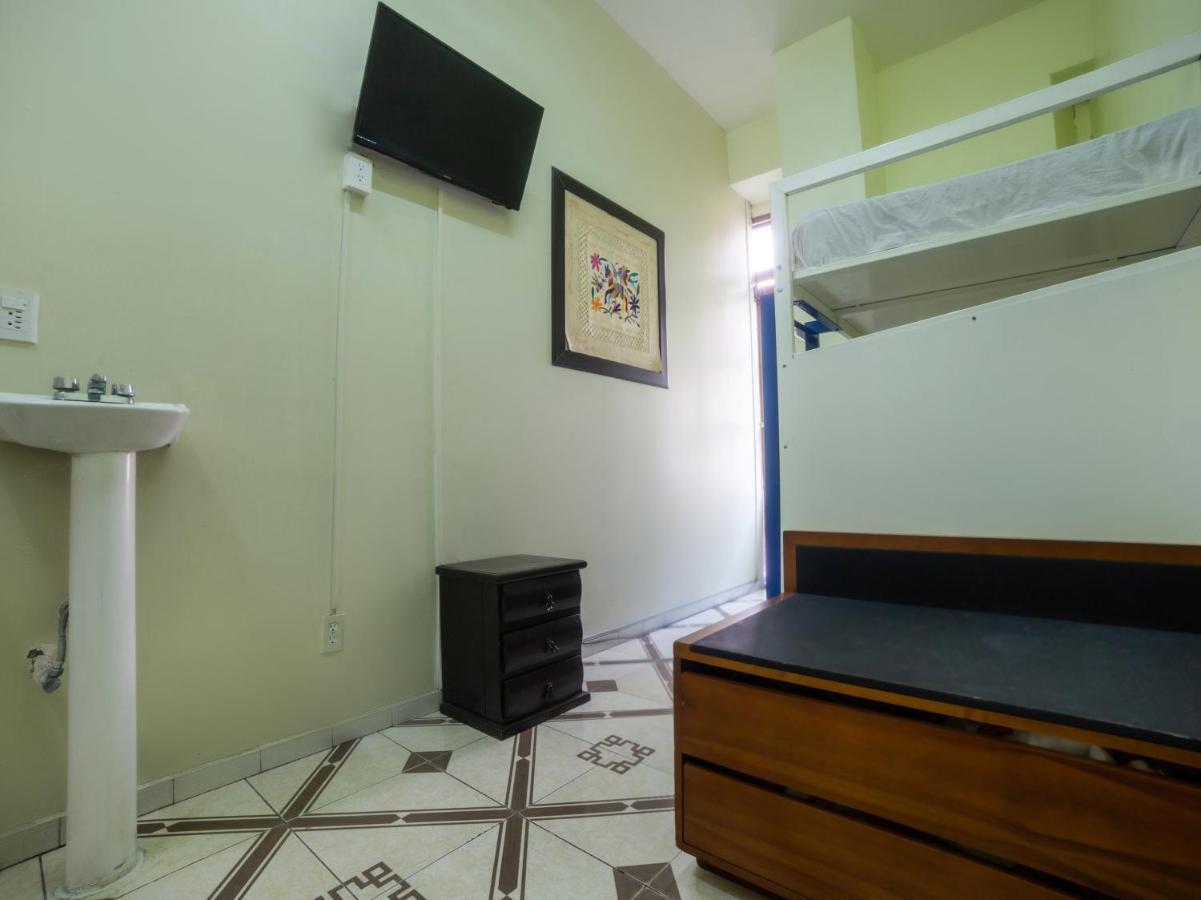 Oyo Hostel Oasis Centro Cerca Del Hospital Issste Hospital Jose Ma Morelos 멕시코 시 외부 사진